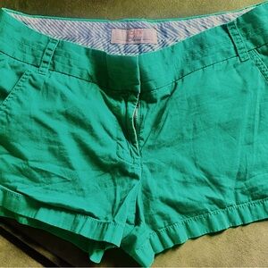 J Crew  Chino broken in women’s size 6 shorts green